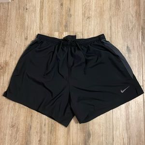 Nike. XL. Black.